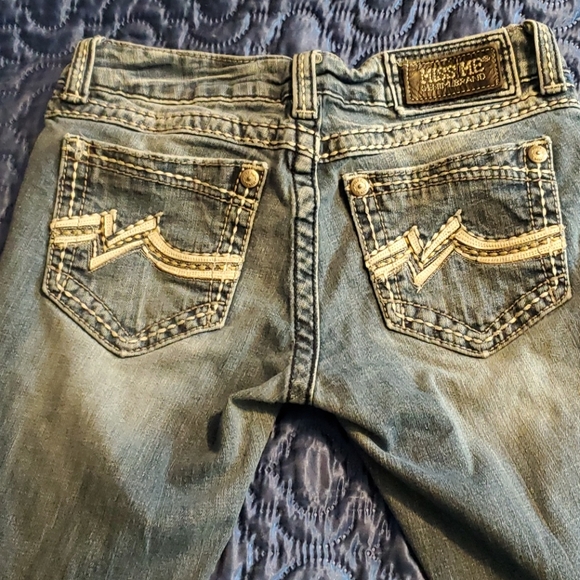 Jeans - Picture 3 of 4